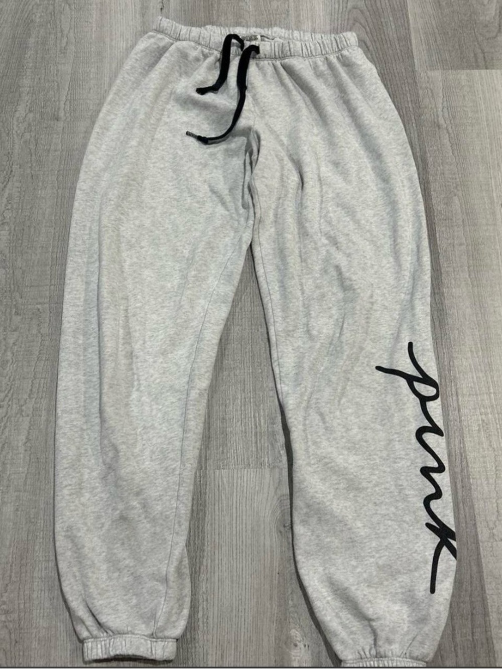 PINK Victoria's Secret women’s Light  Gray Logo Jogger Sweatpants